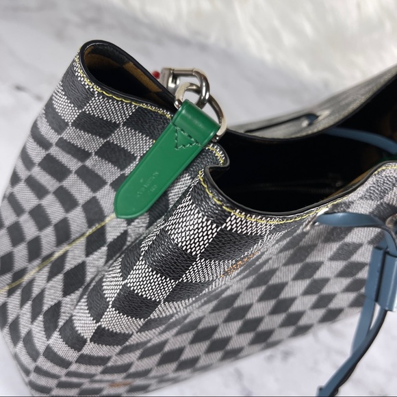 Louis Vuitton Damier Graphite Neonoe - Picture 9 of 16